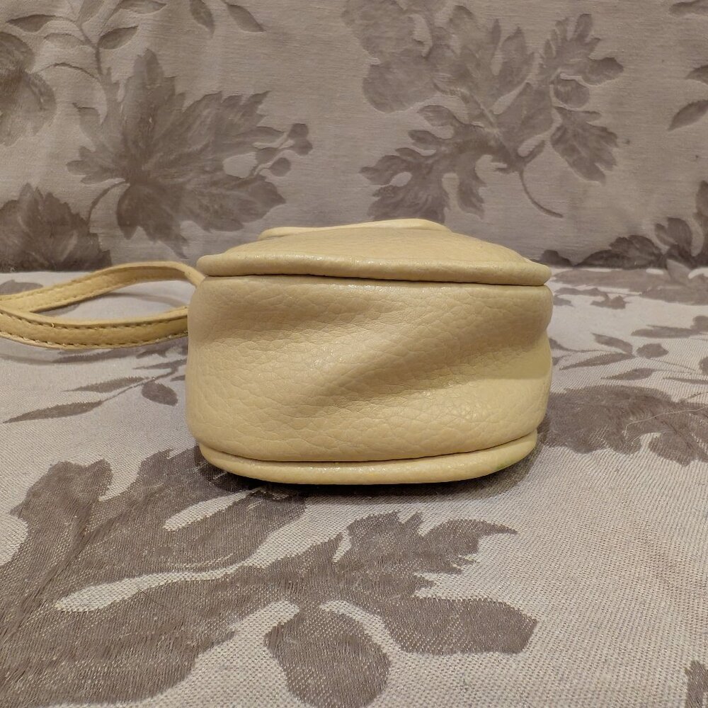 Nine West Tan Wristlet Flip Phone and ID Holder, Used - Picture 4 of 13